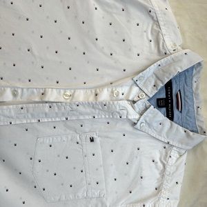 Boys dressed bottom shirt Tommy size L